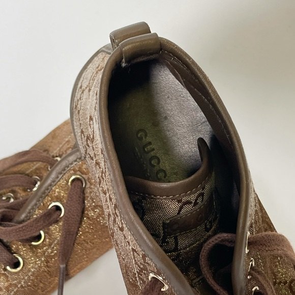 Authentic Vintage Gucci Shoes - Picture 3 of 8